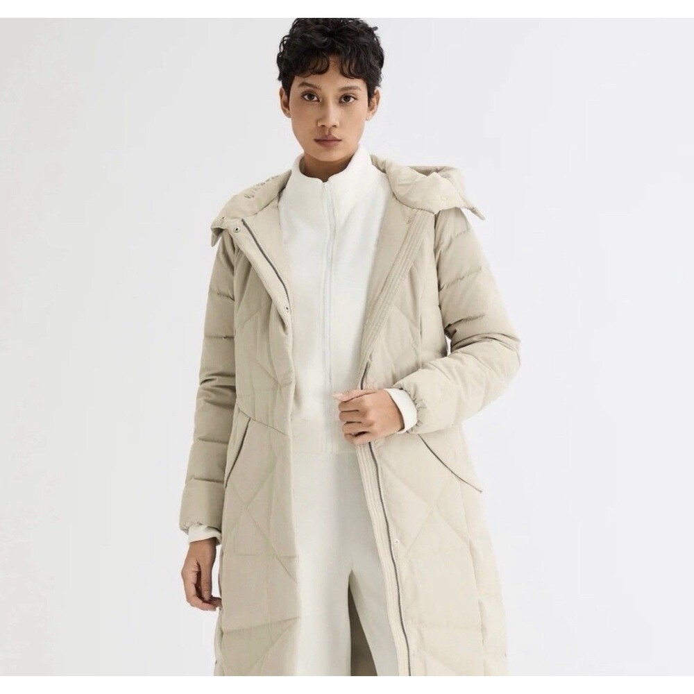 Orolay Women's Duck Down Quilted Coat. Sz M. Putty Color